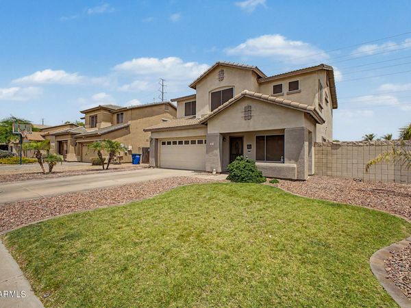 3675 S JOSHUA TREE Lane, Gilbert, AZ 85297