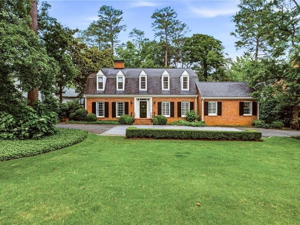 3346 Valley Road NW, Atlanta, GA 30305