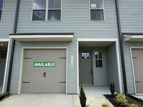1640 Bennett Village Drive, Maryville, TN 37804