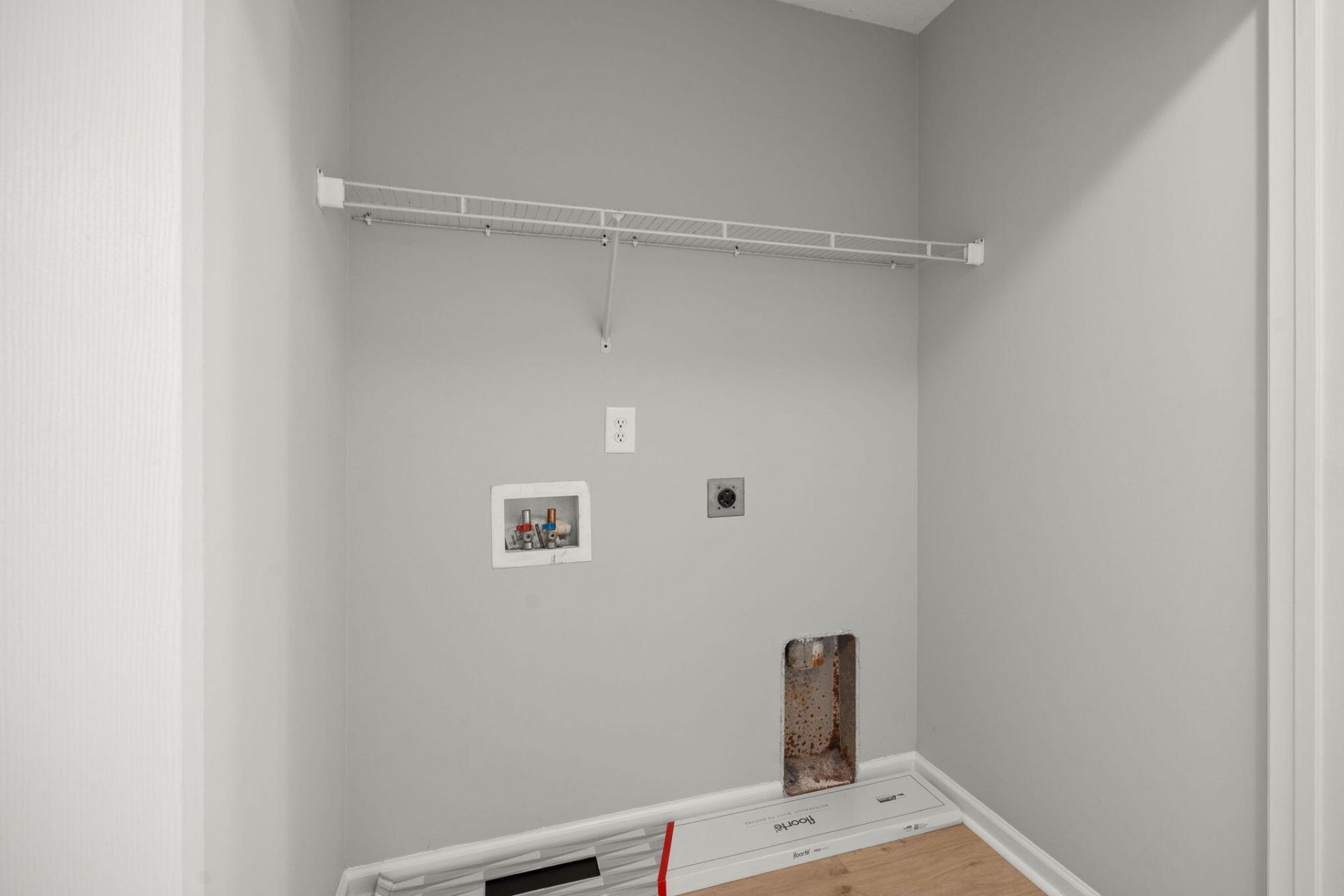 7852 Park Gate Drive Photo 13