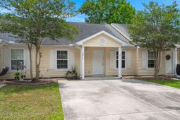 7852 Park Gate Drive photo 4