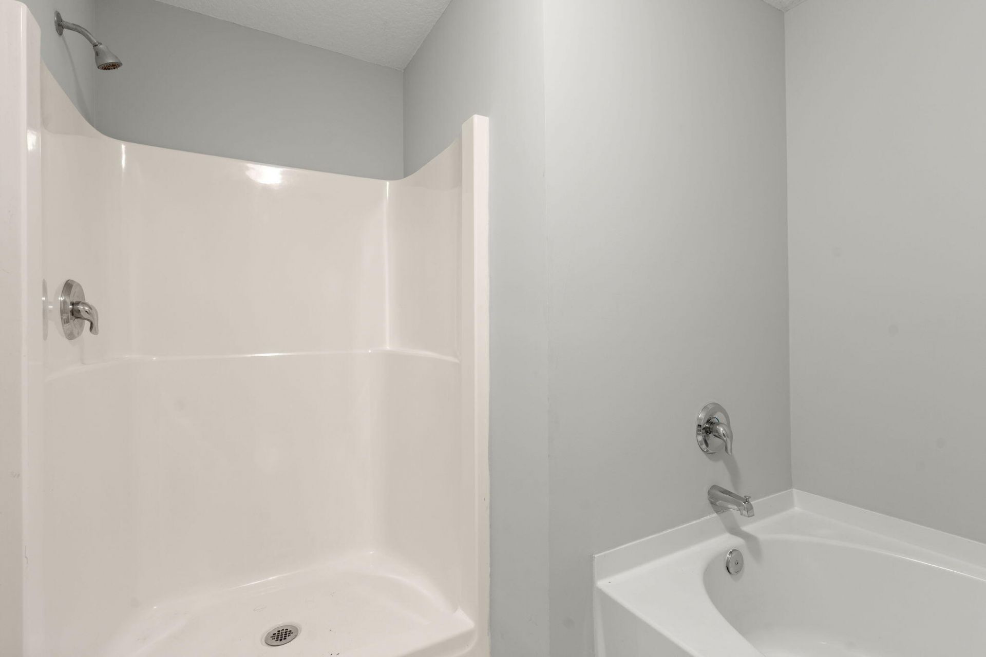 7852 Park Gate Drive Photo 20