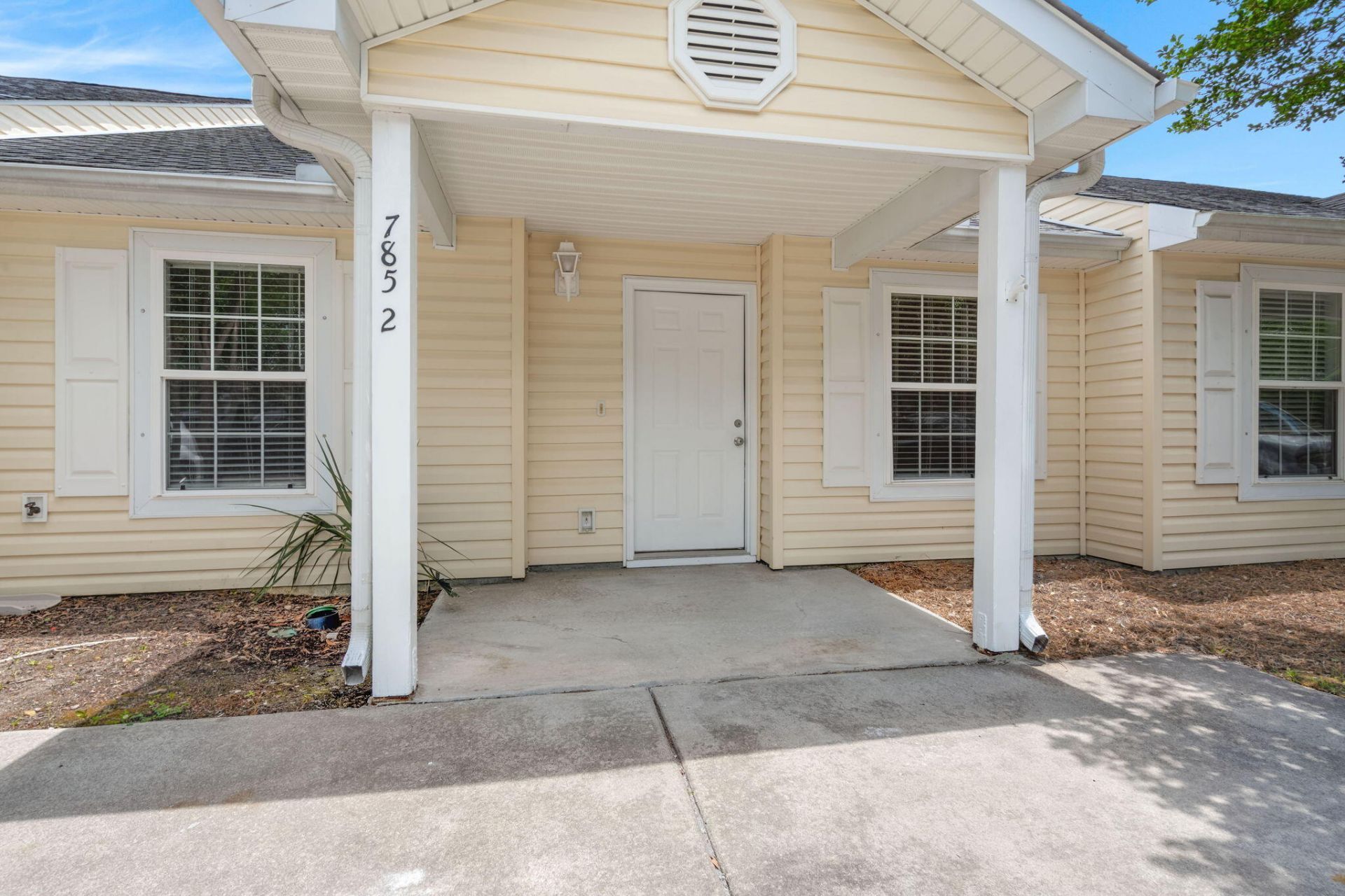 7852 Park Gate Drive Photo 21