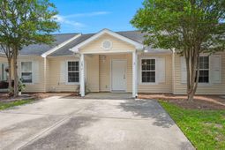 7852 Park Gate Drive photo 4