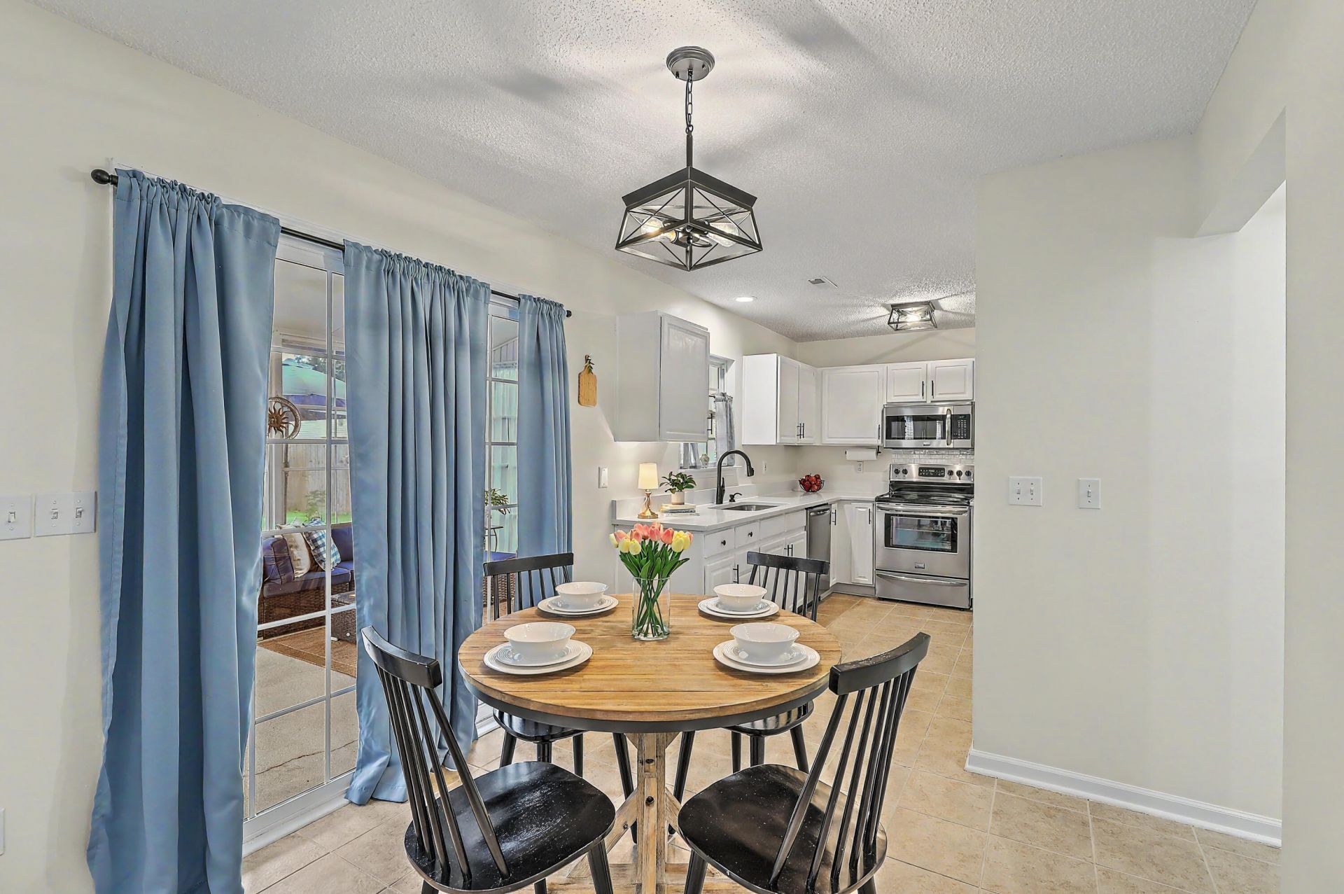 516 Rosings Drive Photo 14