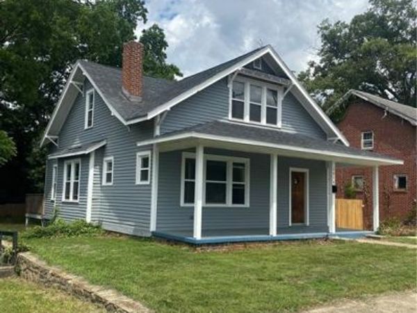 2016 Cherry Street , Winston-Salem, NC 27105