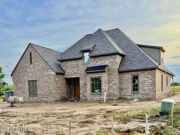 4823 Parish Row, Olive Branch, MS 38654