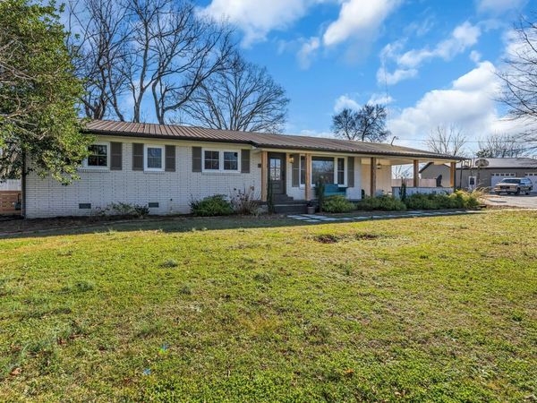 1508 Turnpike Road , Summertown, TN 38483