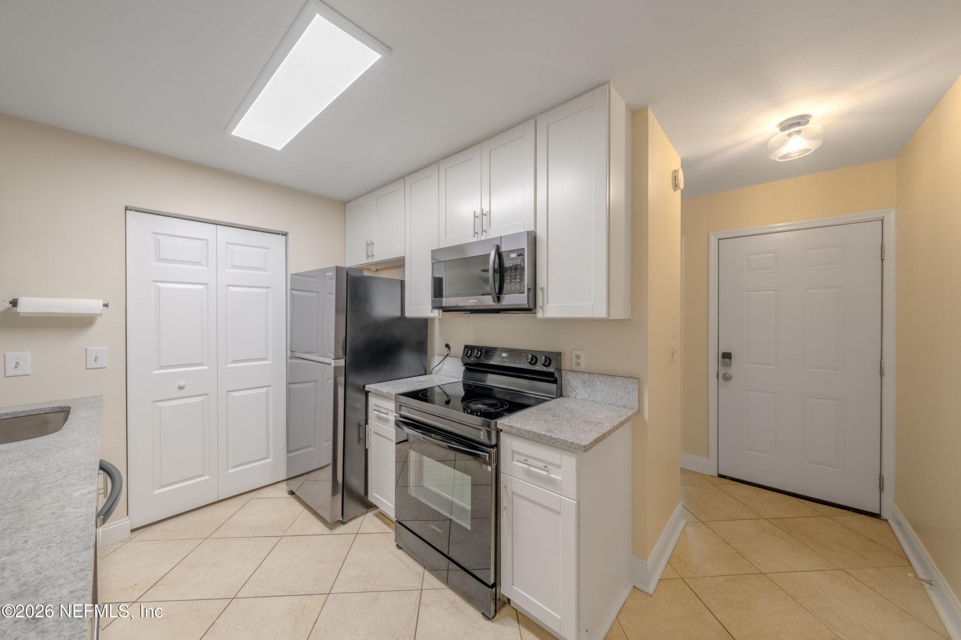 2181 Timberwood Circle S, Tallahassee, FL 32304 Photo