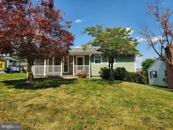 229 N MAPLE STREET , ELIZABETHTOWN, PA 17022