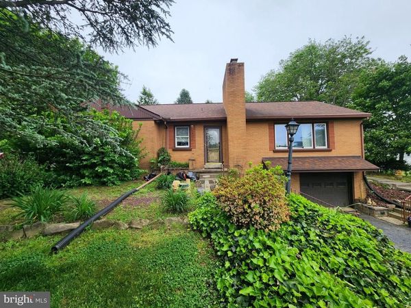 156 HOSTETTER LANE , LANCASTER, PA 17602