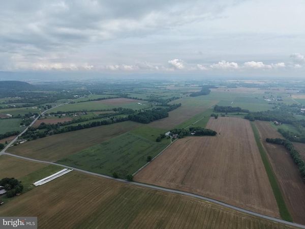 TRACT 1: 148+/- ACRE FARM AT 9385 ROYER ROAD, MERCERSBURG, PA 17236