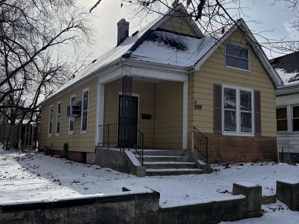 2010 W MALONE Street, Peoria, IL 61605