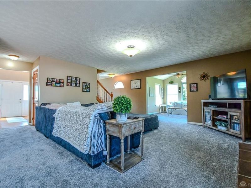 4302 Sourwood Circle, Dayton, OH 45424 Photo 8