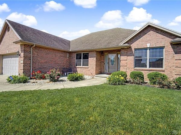 207 Quail Run Court, Carlisle, OH 45005
