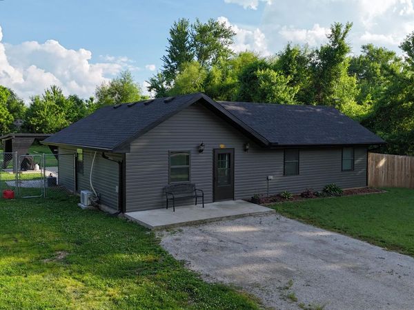 312 W North Street , Mountain Grove, MO 65711