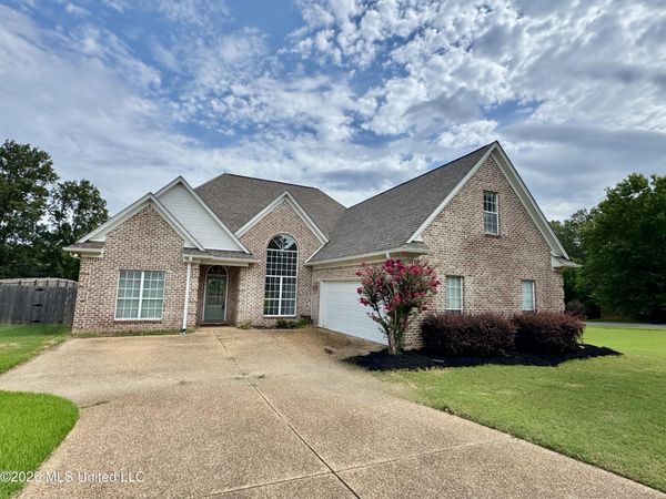 1868 Trapper Drive, Hernando, MS 38632