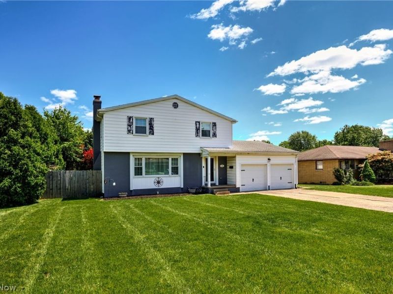 2493 Birchwood Drive, Austintown, OH 44515 Photo 3