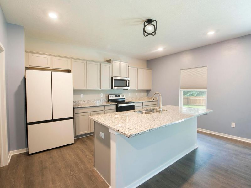 347 Kells Court W, Newark, OH 43055 Photo 15