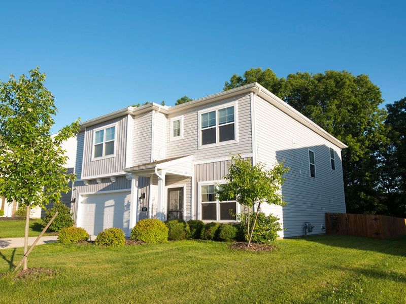 347 Kells Court W, Newark, OH 43055 Photo 2