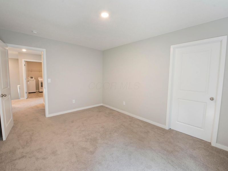 347 Kells Court W, Newark, OH 43055 Photo 31