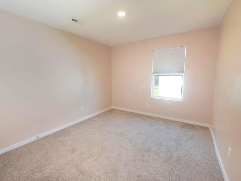 347 Kells Court W, Newark, OH 43055 Photo 34