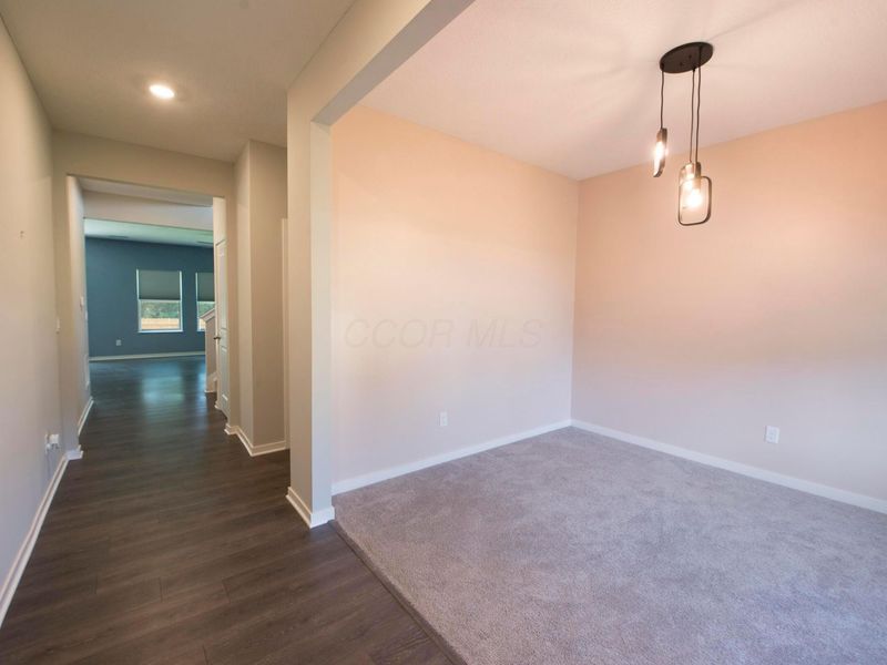347 Kells Court W, Newark, OH 43055 Photo 6