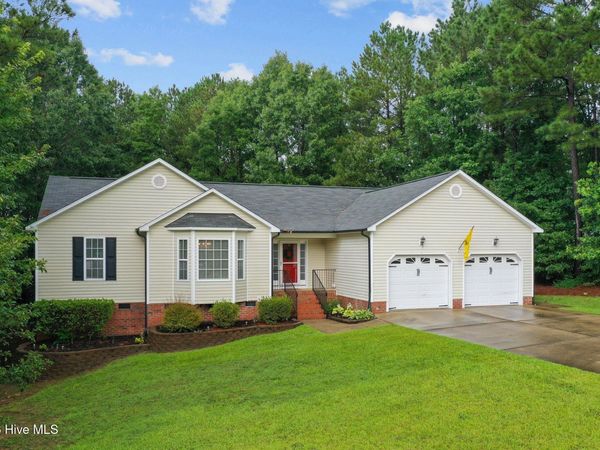 262 Clayton Pointe Drive, Clayton, NC 27520