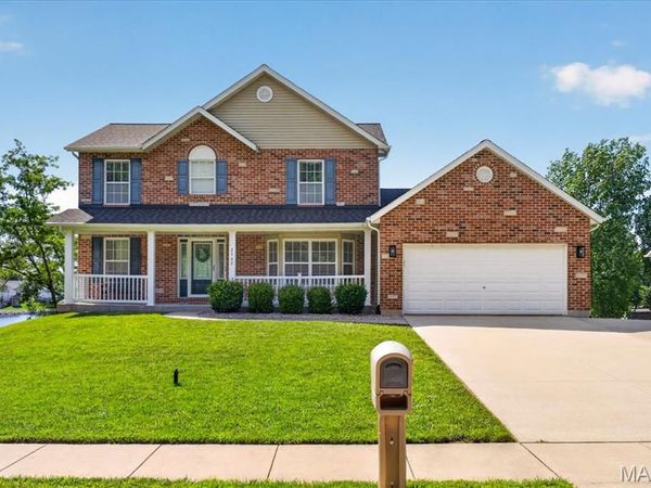 2562 Lakeshore Drive, Columbia, IL 62236