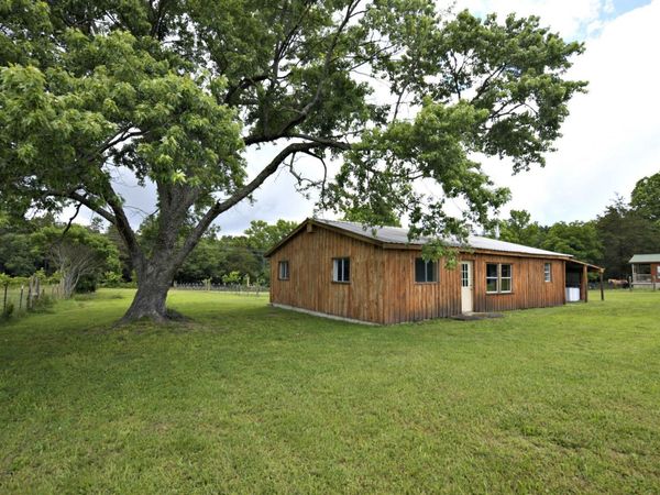 281 Polk Road 24 , Cove, AR 71937