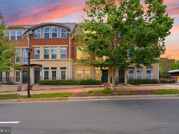 10353 MAIN STREET, FAIRFAX, VA 22030