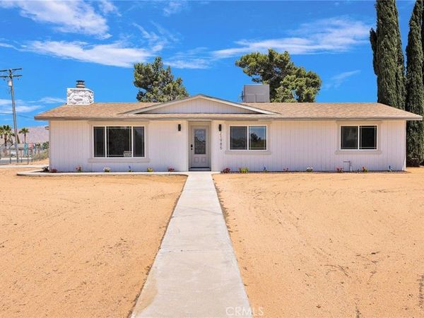 21985 Maumee Road, Apple Valley, CA 92308