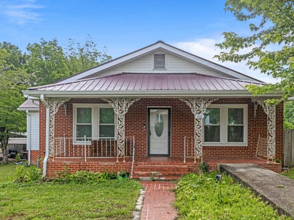 110 Wheeler Avenue , Pikeville, TN 37367