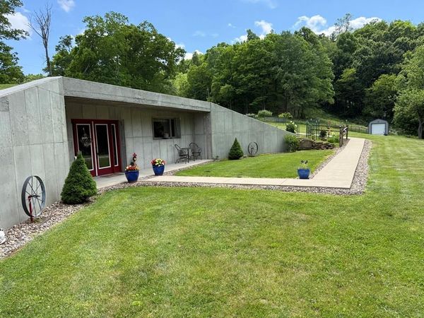 1300 Daisy Trail, COOL RIDGE, WV 25825