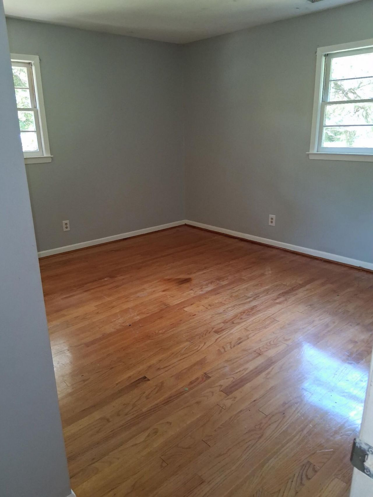 1120 Graham Street Photo 8
