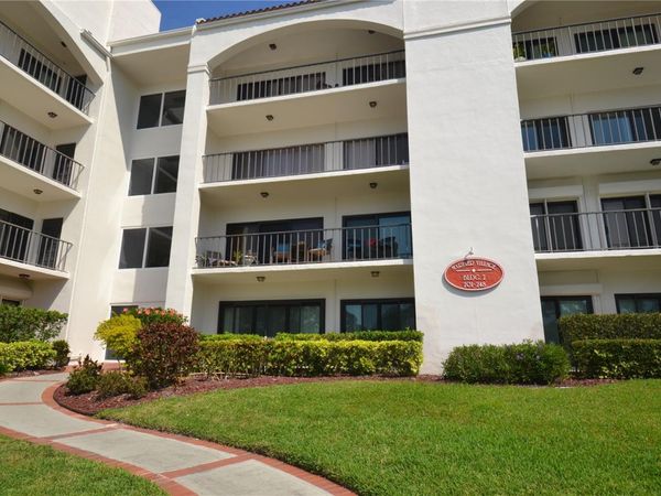 238 MARINER DRIVE , TARPON SPRINGS, FL 34689