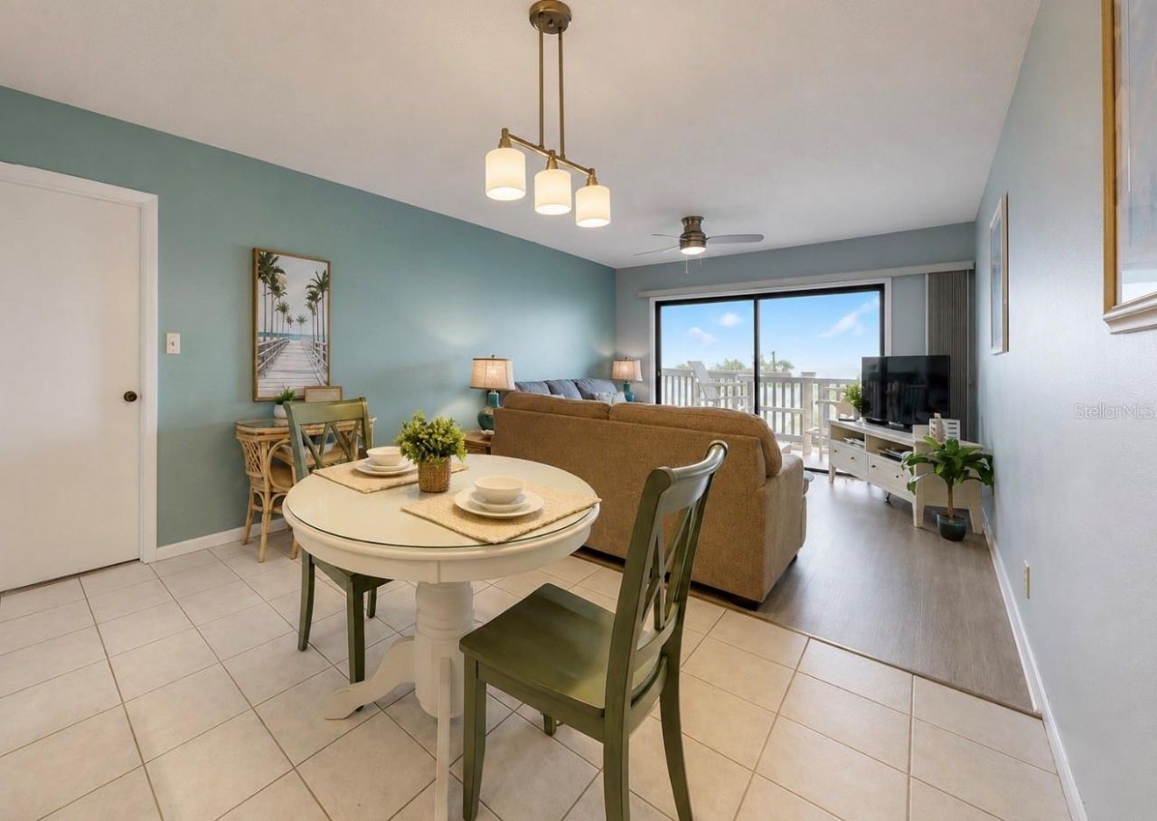 810 Bahia Del Sol Drive, Unit 16, Ruskin, FL 33570 Photo