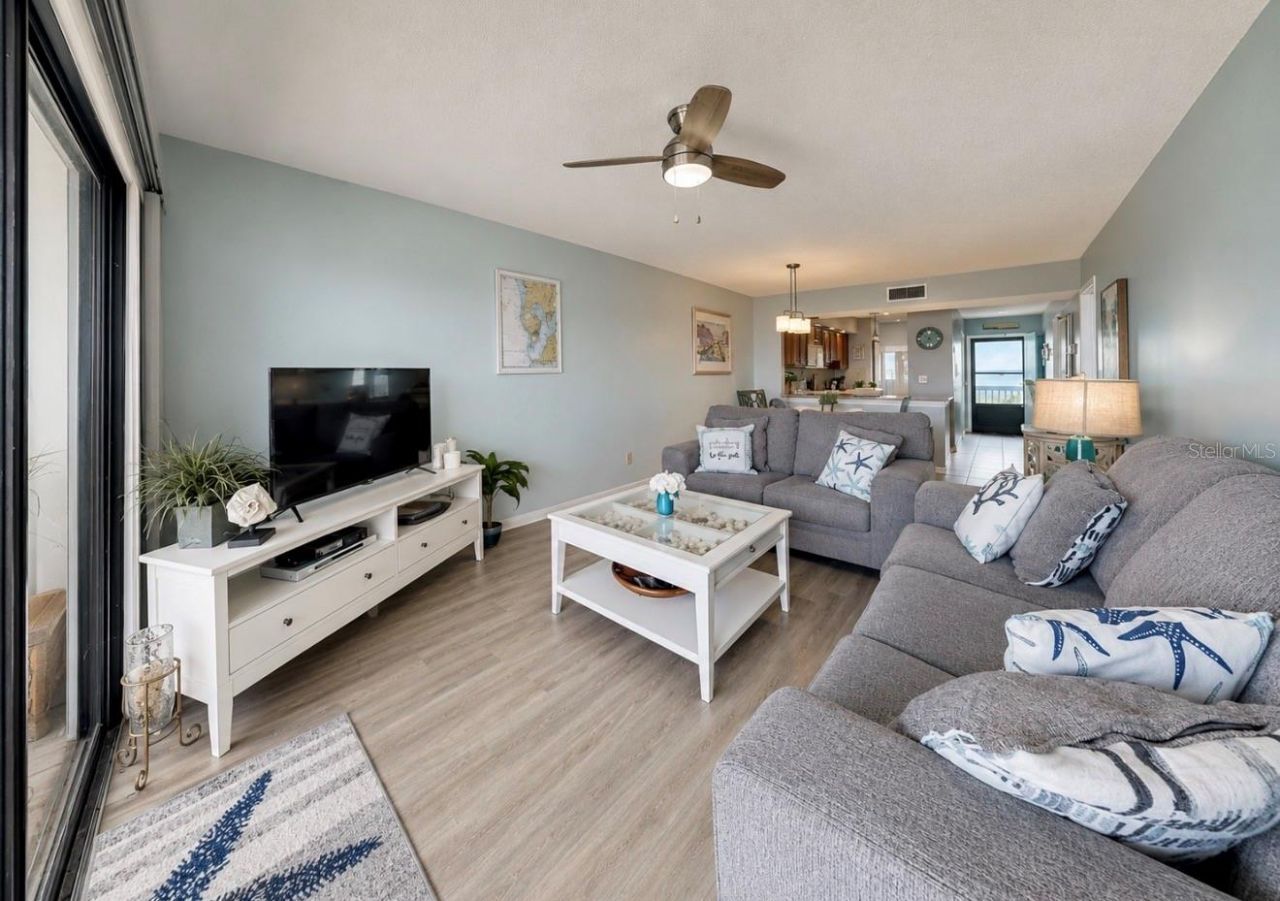 810 Bahia Del Sol Drive, Unit 16, Ruskin, FL 33570 Photo
