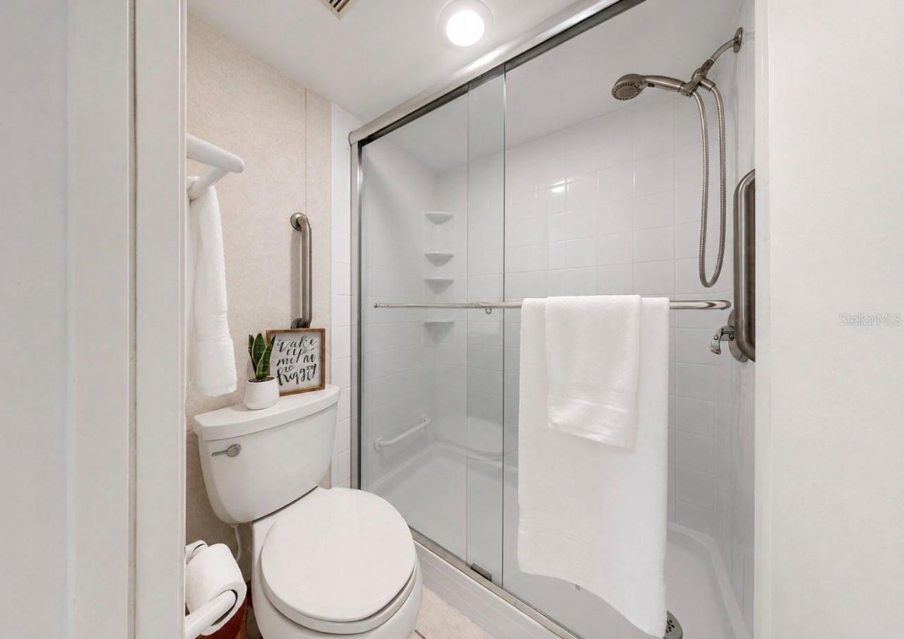 810 Bahia Del Sol Drive, Unit 16, Ruskin, FL 33570 Photo