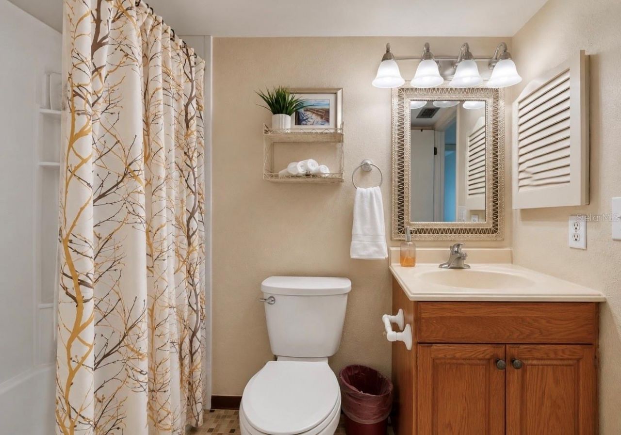 810 Bahia Del Sol Drive, Unit 16, Ruskin, FL 33570 Photo