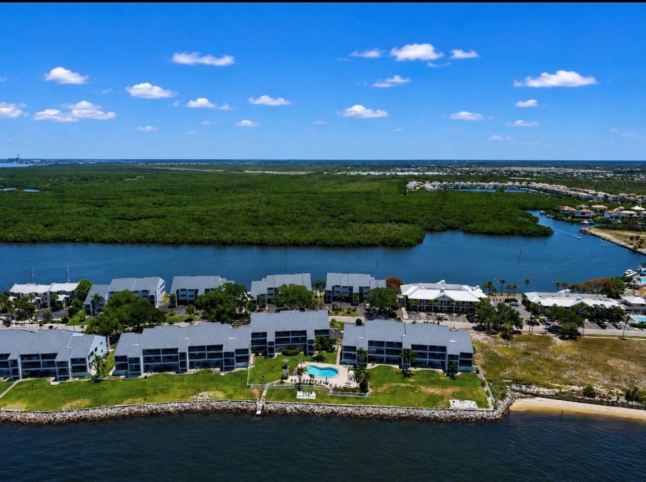 810 Bahia Del Sol Drive, Unit 16, Ruskin, FL 33570 Photo