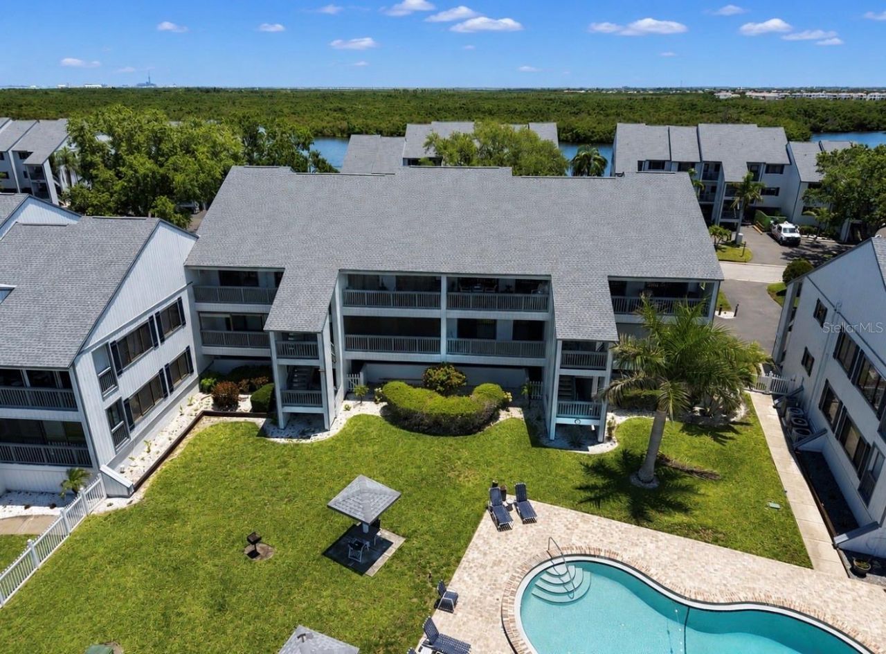 810 Bahia Del Sol Drive, Unit 16, Ruskin, FL 33570 Photo