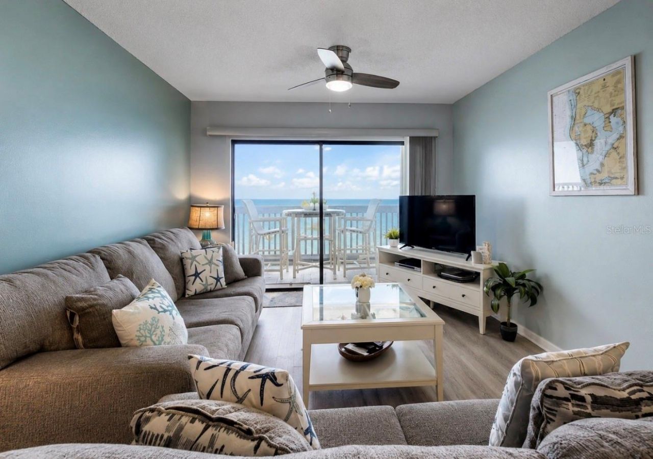 810 Bahia Del Sol Drive, Unit 16, Ruskin, FL 33570 Photo