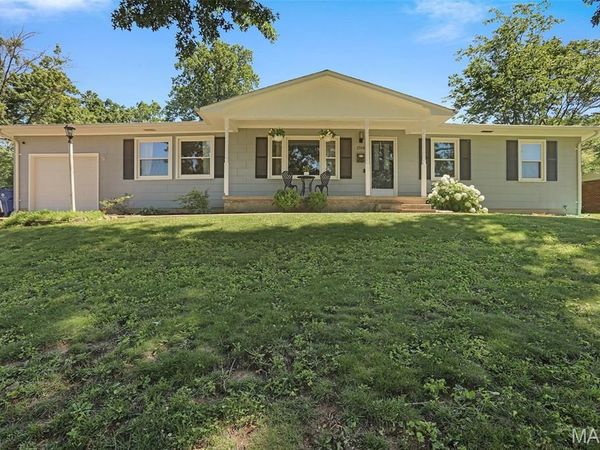 1709 3rd Parkway, Washington, MO 63090