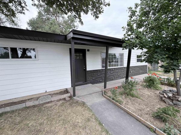 1245 E 16th N, Mountain Home, ID 83647