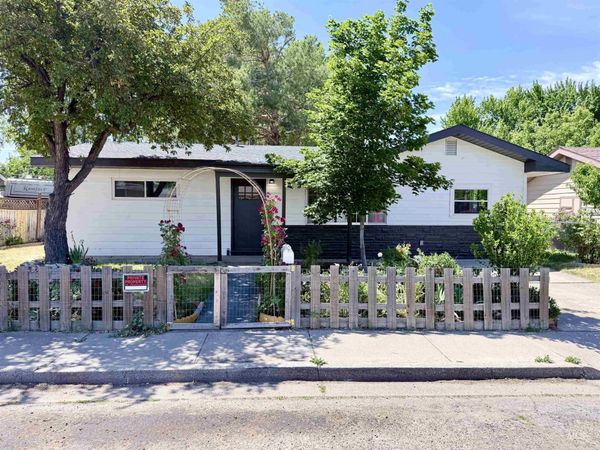 1245 E 16th N, Mountain Home, ID 83647