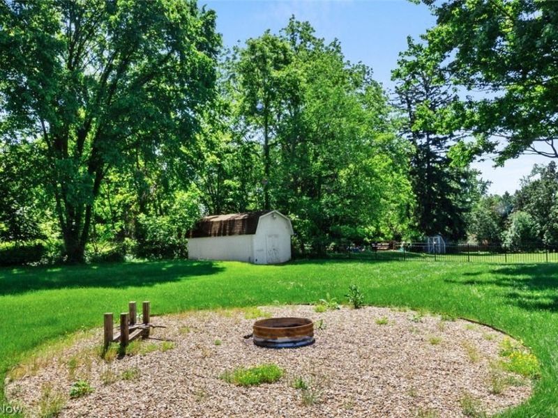 243 9th Street NE, Barberton, OH 44203 Photo 26