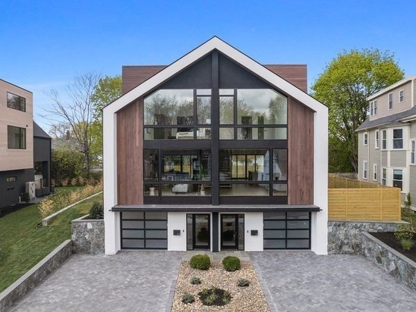 353 Linwood Ave, Unit 353, Newton, MA 02460