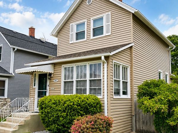 1747 S Cora Street , Des Plaines, IL 60018