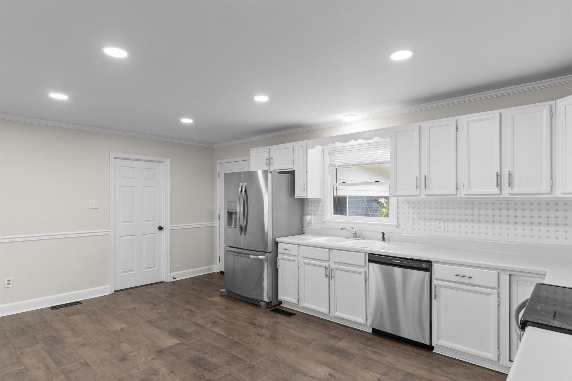 191 Deer Run Ave.  Photo 8
